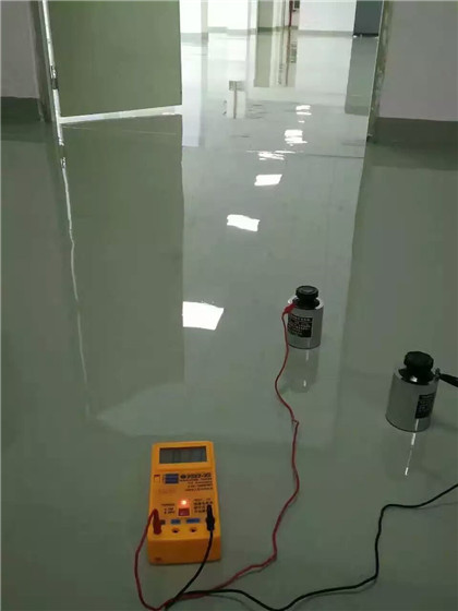 新华 防静电自流平检测